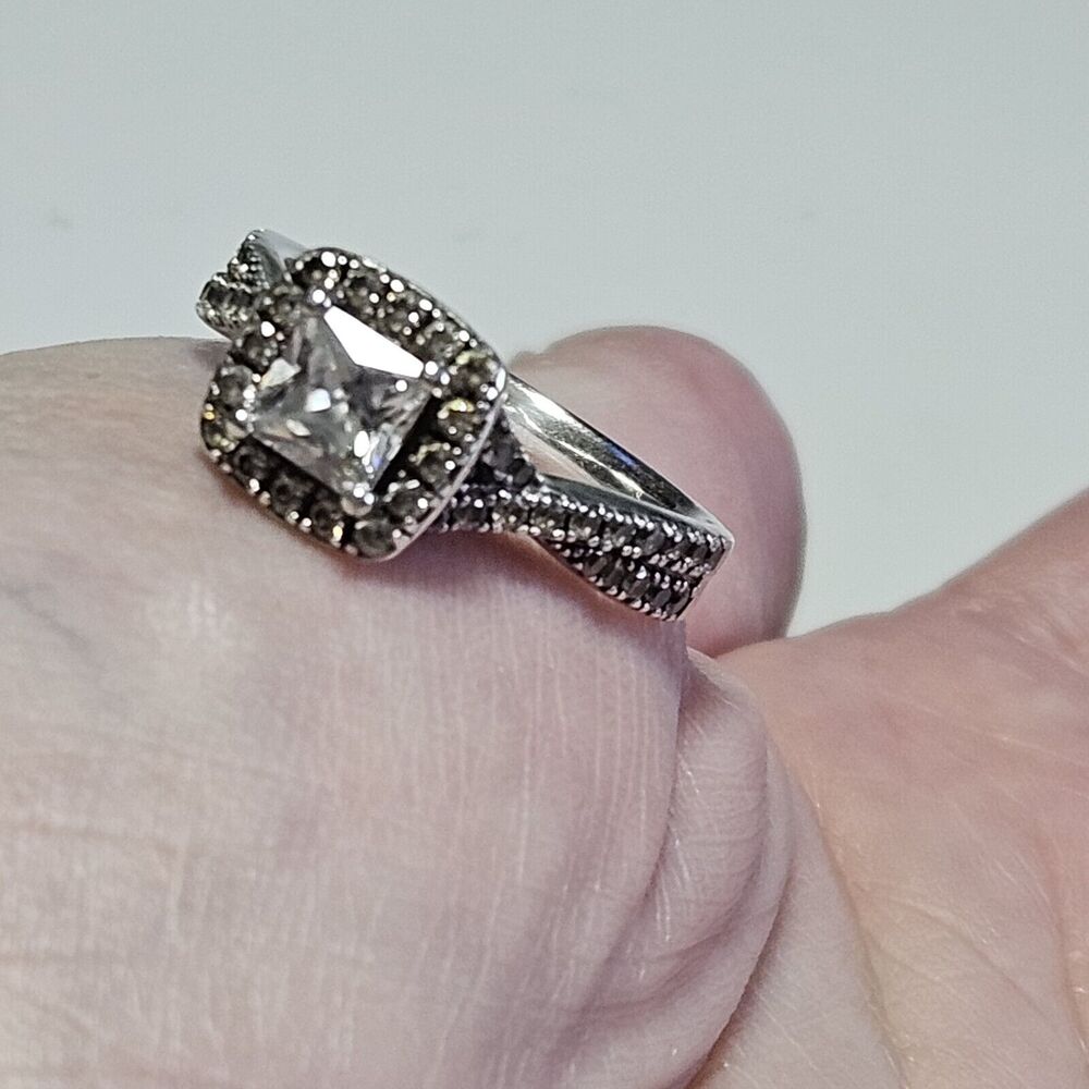 *Sale* EC Sterling Silver Princess Cubic Zirconia Halo Crossover Ring Sz 6.75